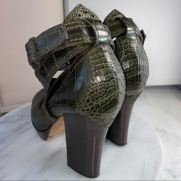 Donna Karan Green Croc Leather Platform Y2K Stock Heels Old money
Quiet Luxury - Picture 12 of 12